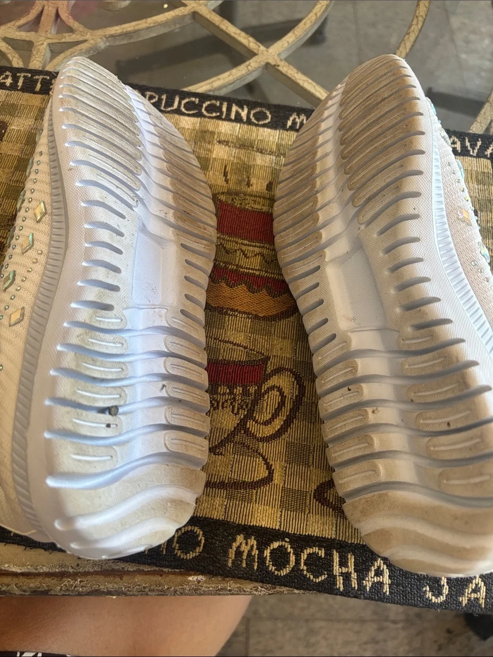 N/A lightweight white